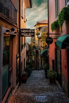 PPC5 #35 ~  Translation of "La Dolce Vita" is The Sweet Life 